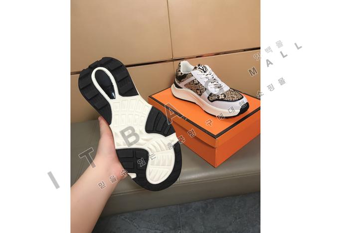 ���̺���  ���� ����Ŀ�� MYB3124
