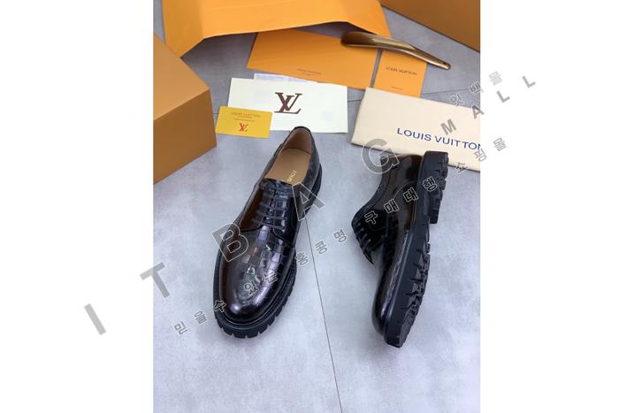 ���̺���   ����  ����  YF6622 ��