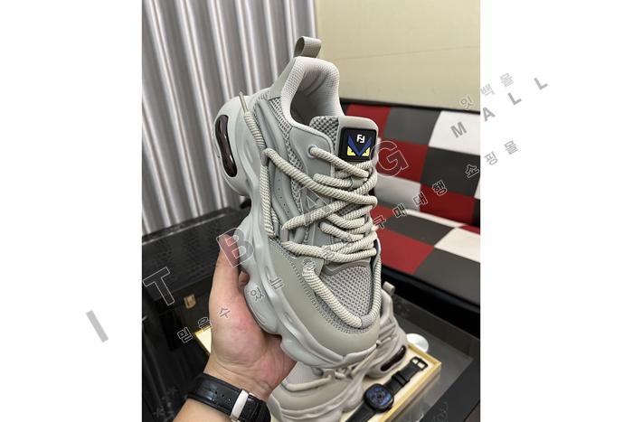 �ҵ�  ���� ����Ŀ��  MYB5136-1