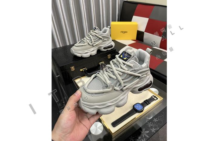 �ҵ�  ���� ����Ŀ��  MYB5136-1