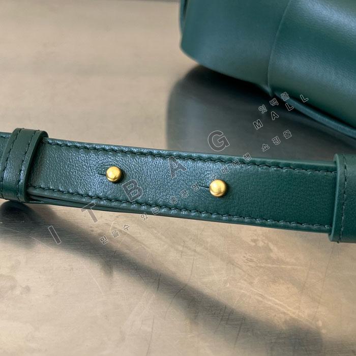 ���װ� ����Ÿ �̴� �̽�Ʈ ����Ʈ �Ƹ��� ��Ʈ��  SF09412-2    24/�Ż�    ����ǰX