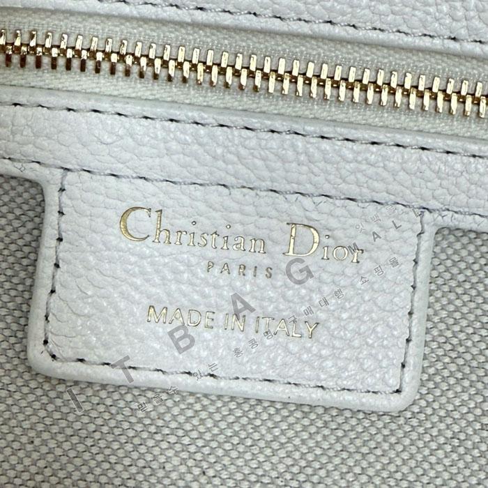��� Voyage �̵�� ��   DR09487-1  25/�Ż�
