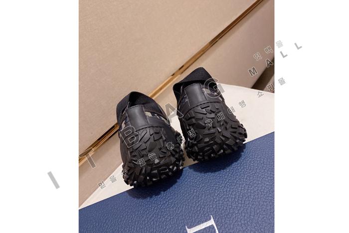 ��� MYB5448