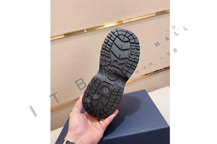 ��� MYB5446