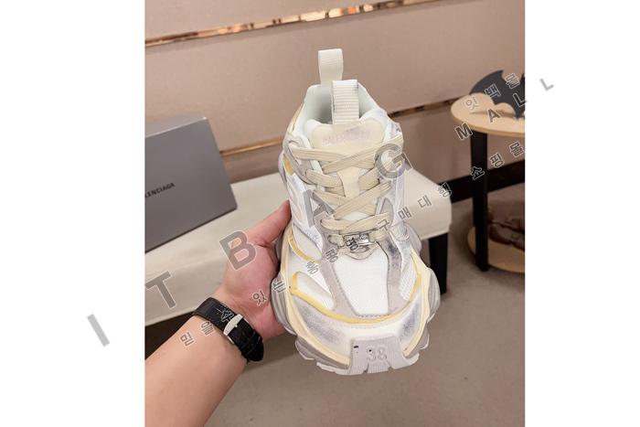 �߷��þư�  ����Ŀ��  YF4517-2 ��  ��������