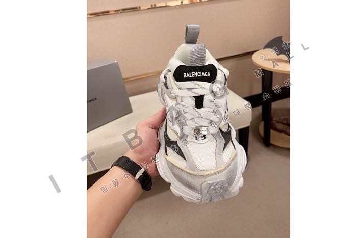 �߷��þư�  ����Ŀ��  YF4517-7 ��  ��������