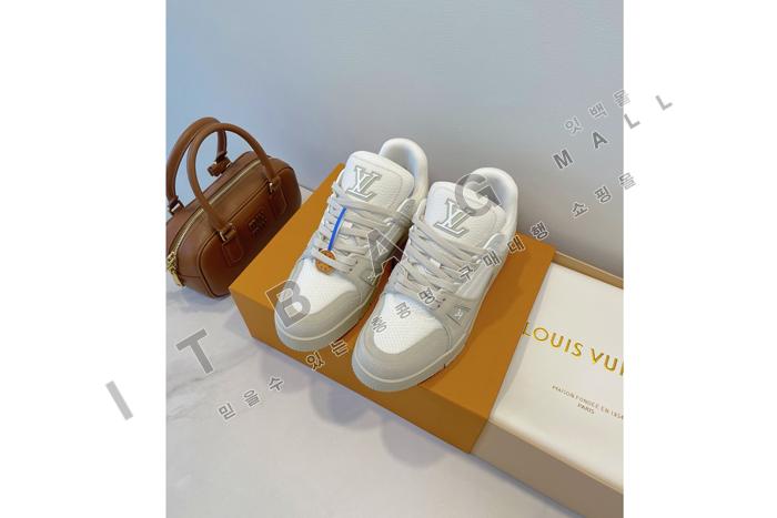 ���̺���  Ʈ���̳� ����Ŀ��  YF6452-1  �� ��������
