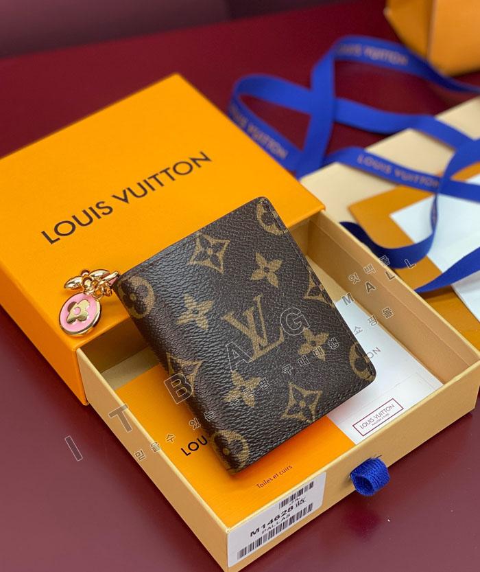 ���̺��� �� (LV Charms) ���� ����  M14613-2   25/�Ż�  ��ũ
