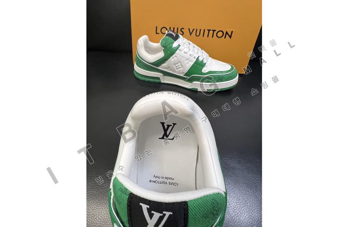 ���̺��� Ʈ���̳� ����Ŀ��  YF6160-2 ��