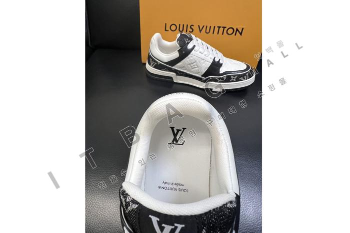 ���̺��� Ʈ���̳� ����Ŀ��  YF6160-3 ��