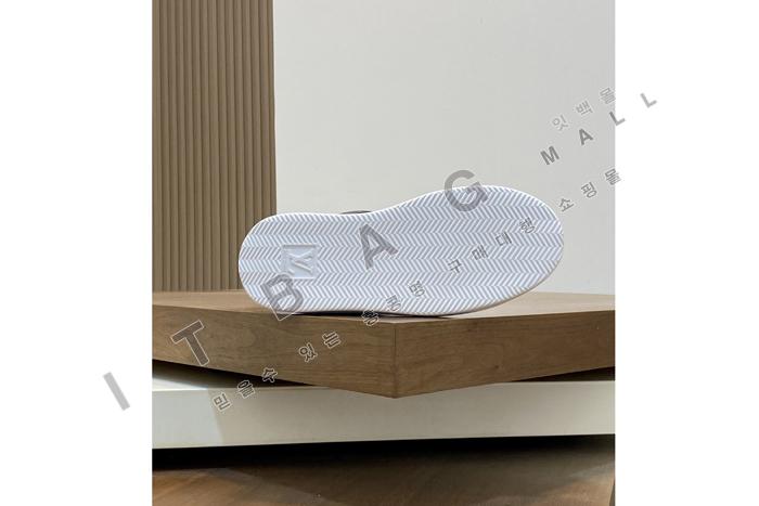 ���̺��� ���� ����Ŀ�� YF6305-1 ��