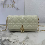��� My Dior - Dior Talk �޴��� �Ŀ�ġ  DR09502-1  25/�Ż�   