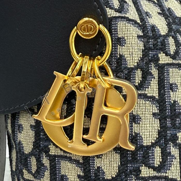 ���  Voyage �̵�� ��   DR09487-4  25/�Ż�