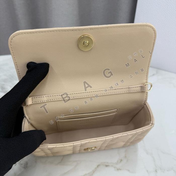 ��� My Dior - Dior Talk �޴��� �Ŀ�ġ  DR09502-4  25/�Ż�   