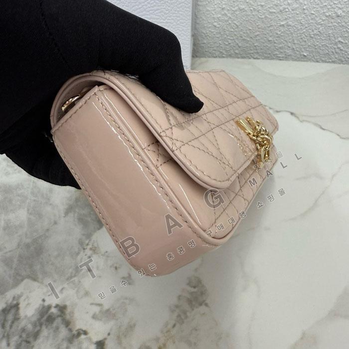 ��� My Dior - Dior Talk �޴��� �Ŀ�ġ  DR09502  25/�Ż�   