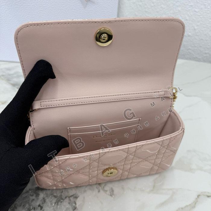��� My Dior - Dior Talk �޴��� �Ŀ�ġ  DR09502  25/�Ż�   