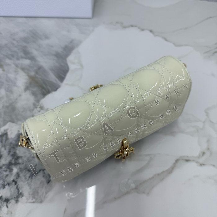 ��� My Dior - Dior Talk �޴��� �Ŀ�ġ  DR09502-1  25/�Ż�   