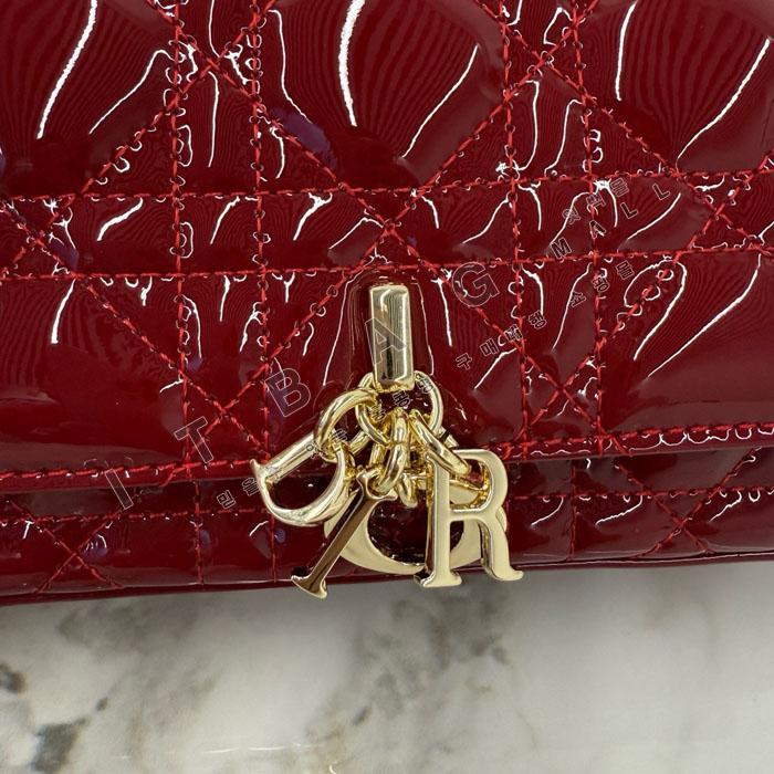 ��� My Dior - Dior Talk �޴��� �Ŀ�ġ  DR09502-2  25/�Ż�   