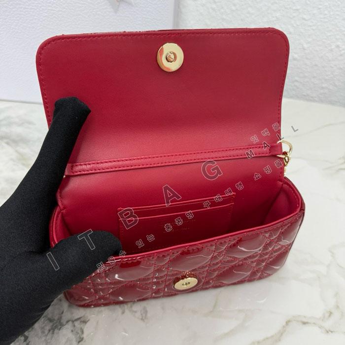 ��� My Dior - Dior Talk �޴��� �Ŀ�ġ  DR09502-2  25/�Ż�   