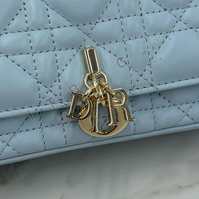��� My Dior - Dior Talk �޴��� �Ŀ�ġ  DR09502-5  25/�Ż�   