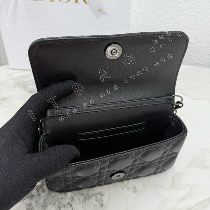 ��� My Dior - Dior Talk �޴��� �Ŀ�ġ  DR09502-24  25/�Ż�   