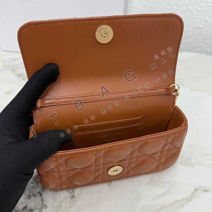 ��� My Dior - Dior Talk �޴��� �Ŀ�ġ  DR09502-6  25/�Ż�   