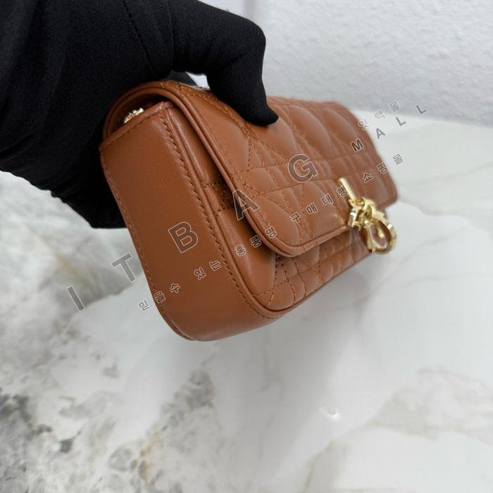��� My Dior - Dior Talk �޴��� �Ŀ�ġ  DR09502-6  25/�Ż�   