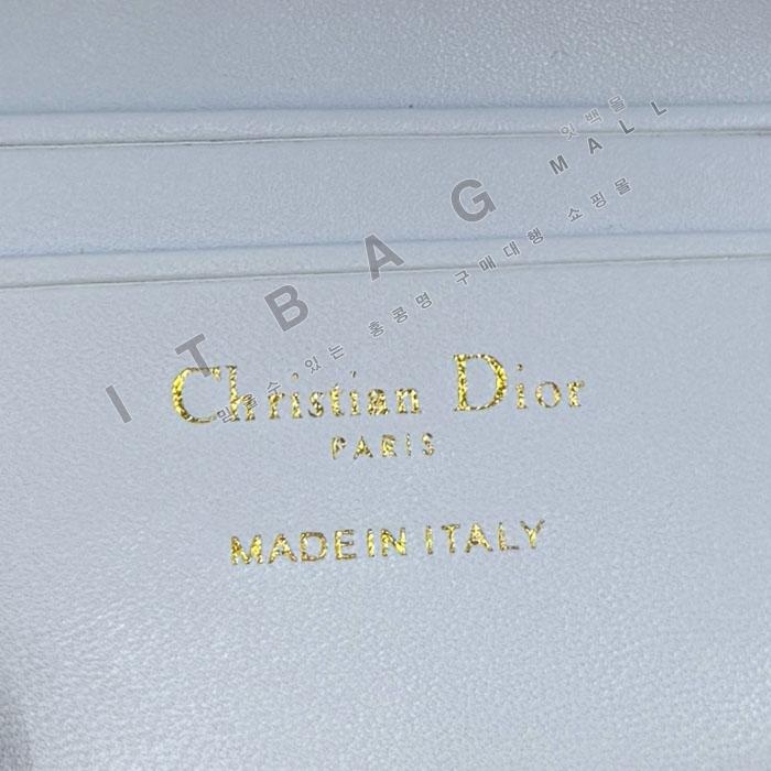 ��� My Dior - Dior Talk �޴��� �Ŀ�ġ  DR09502-8  25/�Ż�   