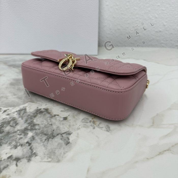 ��� My Dior - Dior Talk �޴��� �Ŀ�ġ  DR09502-9  25/�Ż�   