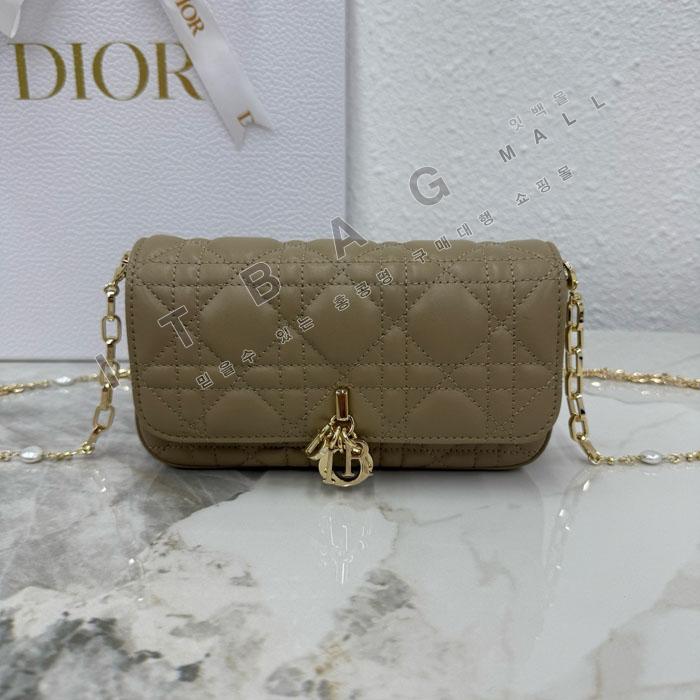 ��� My Dior - Dior Talk �޴��� �Ŀ�ġ  DR09502-10  25/�Ż�   