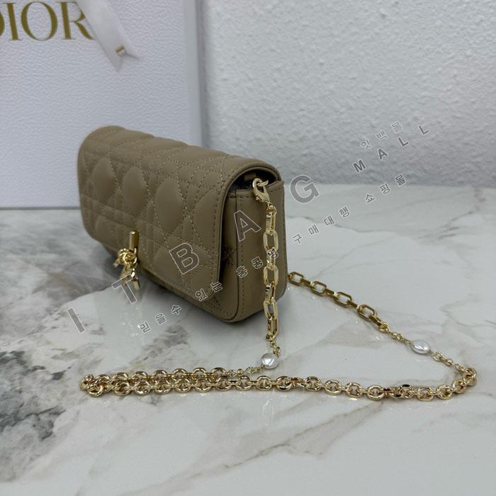 ��� My Dior - Dior Talk �޴��� �Ŀ�ġ  DR09502-10  25/�Ż�   