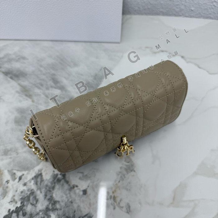 ��� My Dior - Dior Talk �޴��� �Ŀ�ġ  DR09502-10  25/�Ż�   