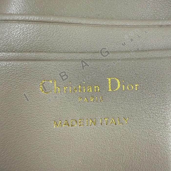 ��� My Dior - Dior Talk �޴��� �Ŀ�ġ  DR09502-10  25/�Ż�   