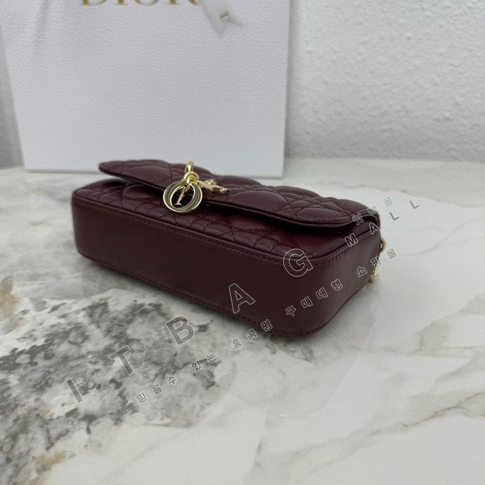 ��� My Dior - Dior Talk �޴��� �Ŀ�ġ  DR09502-11  25/�Ż�   