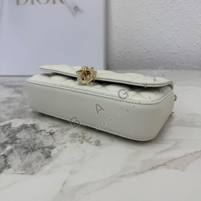 ��� My Dior - Dior Talk �޴��� �Ŀ�ġ  DR09502-15  25/�Ż�   