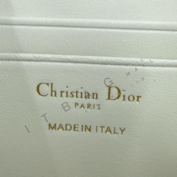 ��� My Dior - Dior Talk �޴��� �Ŀ�ġ  DR09502-15  25/�Ż�   