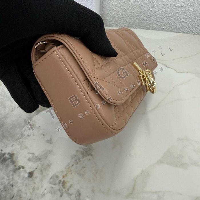��� My Dior - Dior Talk �޴��� �Ŀ�ġ  DR09502-16  25/�Ż�   