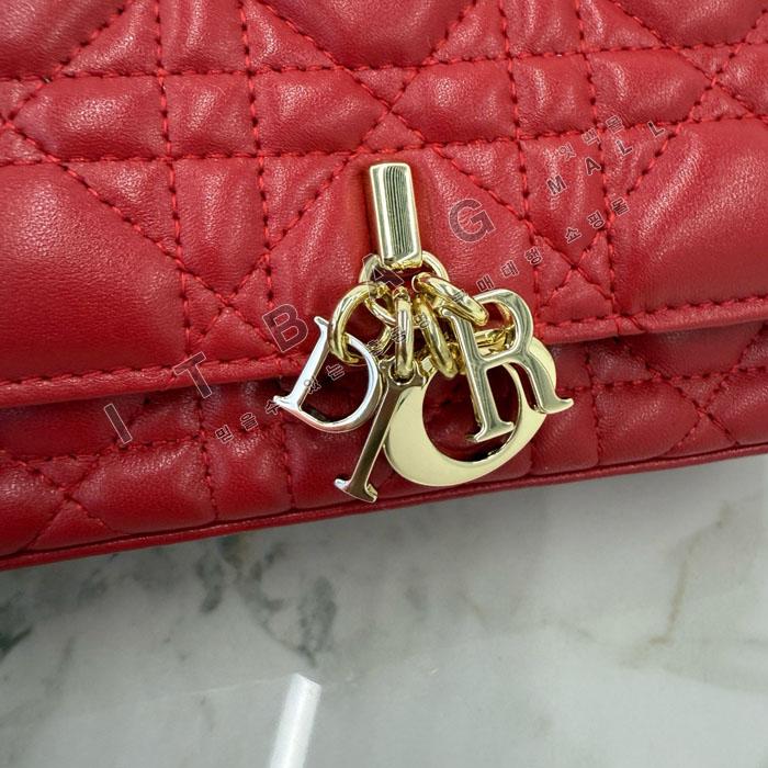 ��� My Dior - Dior Talk �޴��� �Ŀ�ġ  DR09502-20  25/�Ż�   