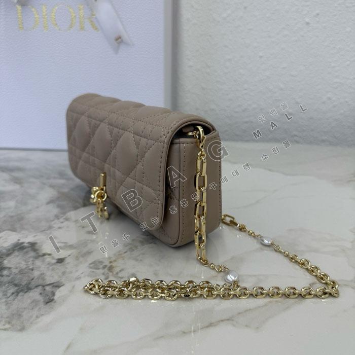 ��� My Dior - Dior Talk �޴��� �Ŀ�ġ  DR09502-21  25/�Ż�   