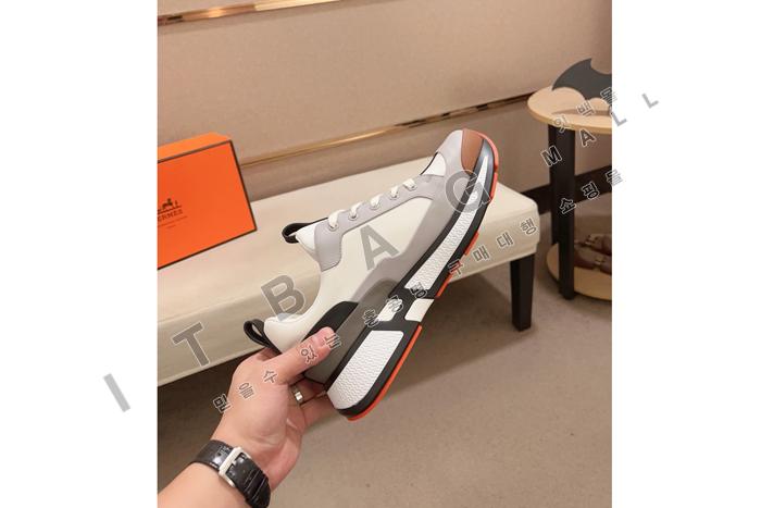 �����޽�   ���� ����Ŀ�� MYB9024