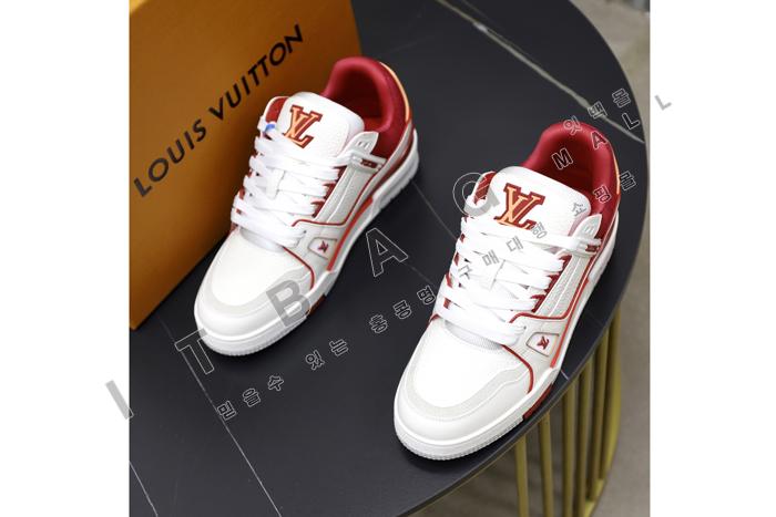 ���̺���  Ʈ���̳� ����Ŀ��  YF6901  �� ��������