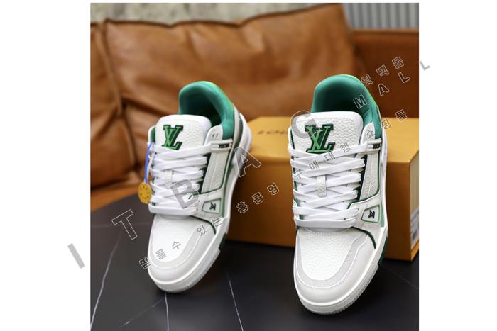 ���̺���  Ʈ���̳� ����Ŀ��  YF6901-3 ��  ��������