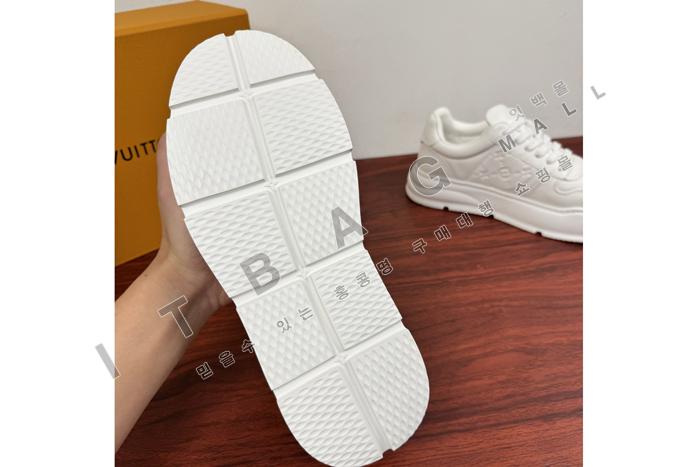 ���̺��� ���� ����Ŀ��   YF0323 ��