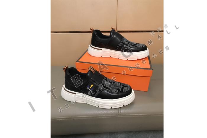 �ҵ�  ���� ����Ŀ��  MYB0326-2