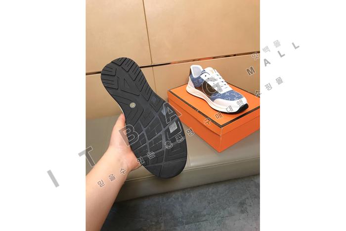 ���̺���  ���� ����Ŀ��  MYB0331