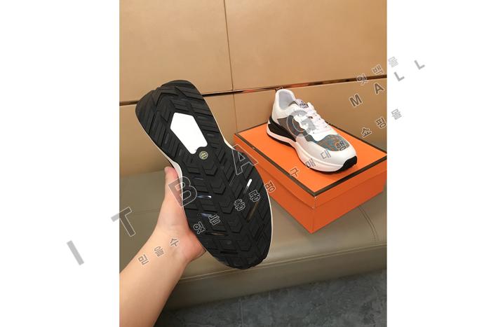 �ҵ�  ���� ����Ŀ��  MYB0327