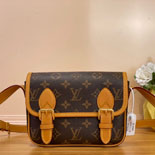 ���̺��� ��ÿ ����� ���� �̴� ũ�ν���  M26805 