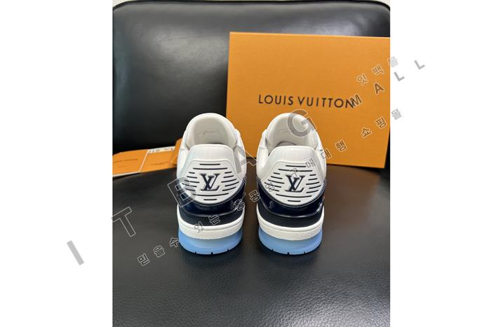 ���̺��� ���� Ʈ���̳� ����Ŀ�� YF4650