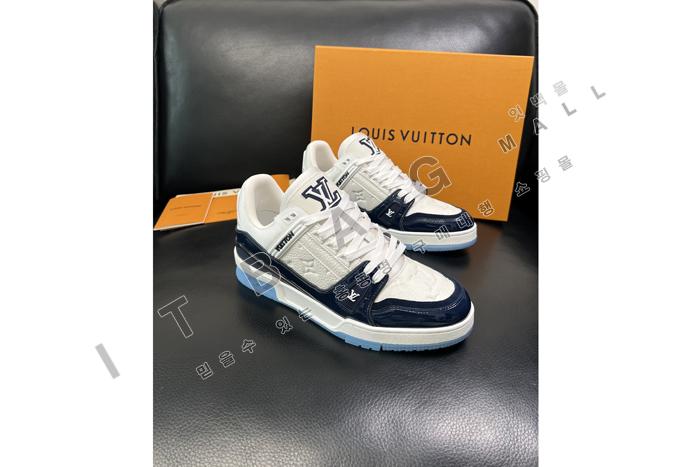 ���̺��� ���� Ʈ���̳� ����Ŀ�� YF4650