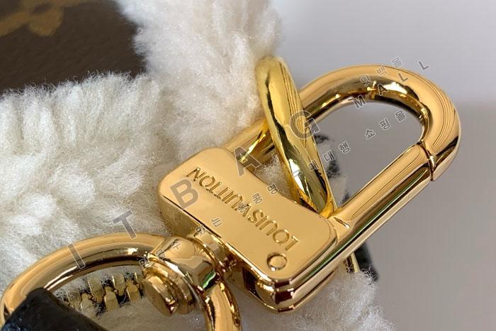 ���̺��� ���ǵ� ����Ʈ 30 �׵�  M26326   25/�Ż�